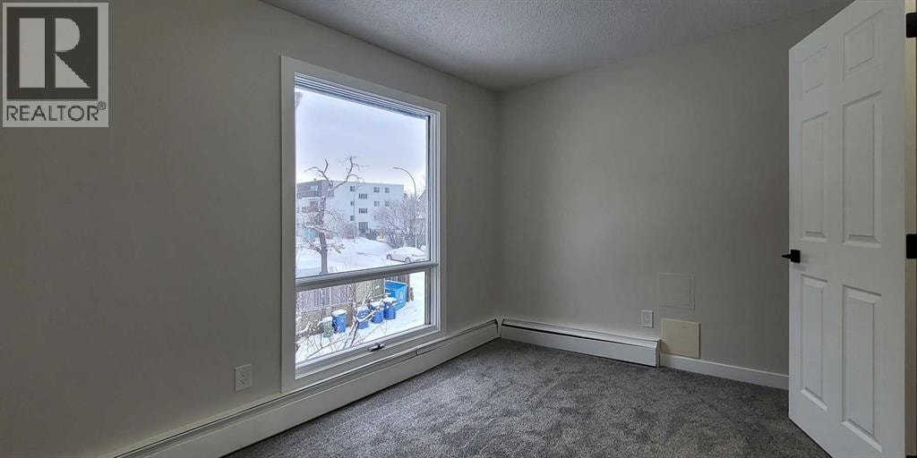 29, 2400 15 Street SW — photo 10