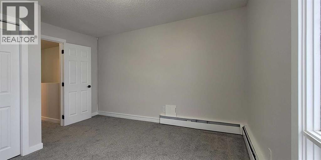 29, 2400 15 Street SW — photo 13