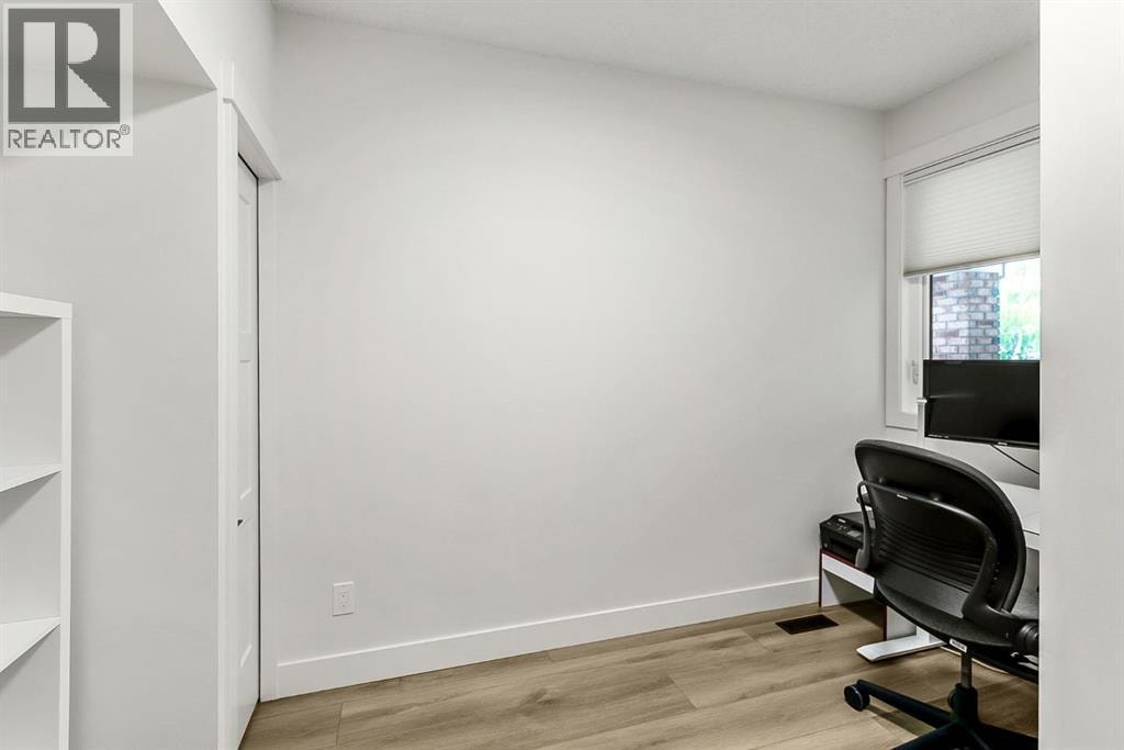 75 Woodacres Crescent SW — photo 30