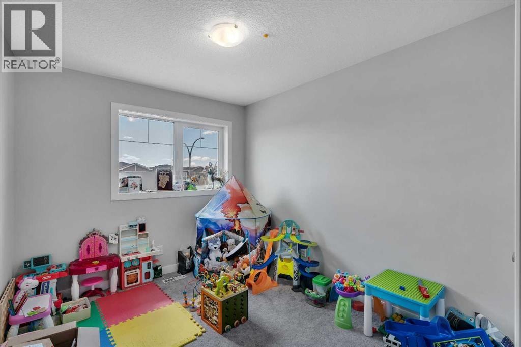 552 Redstone Drive NE — photo 17