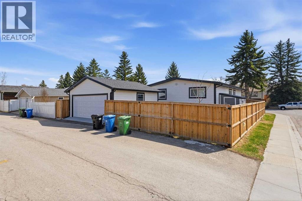428 Queen Anne Way SE — photo 4