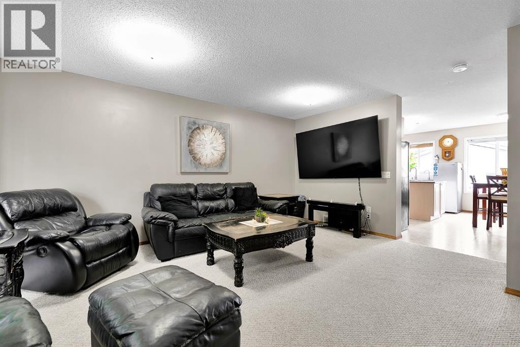 238 Covepark Way NE — photo 3