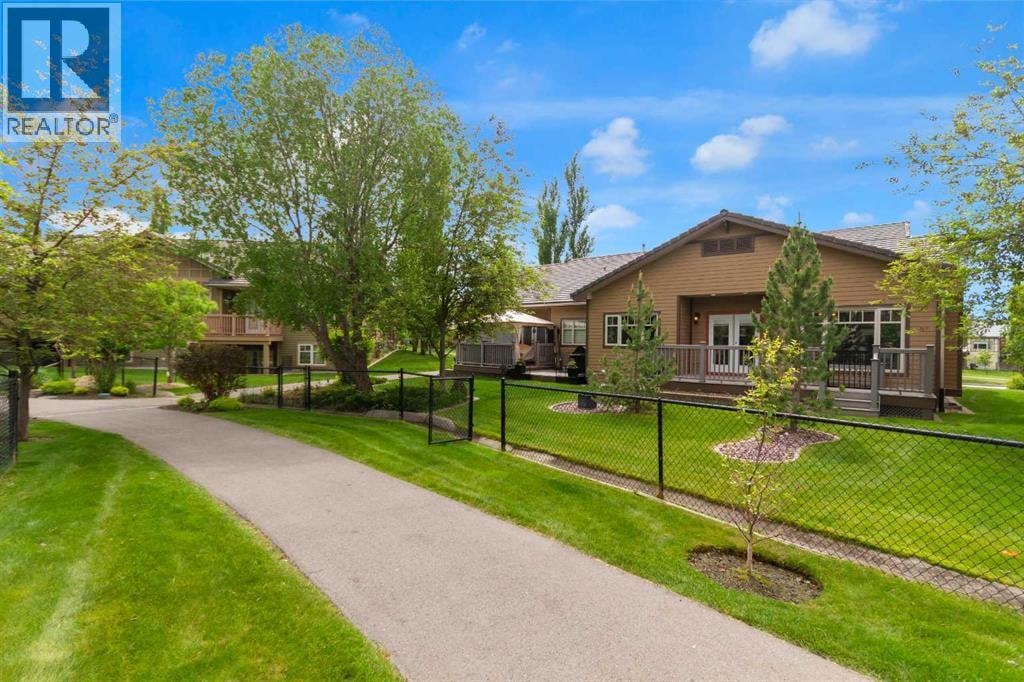 8 Bridle Estates Manor SW — photo 38