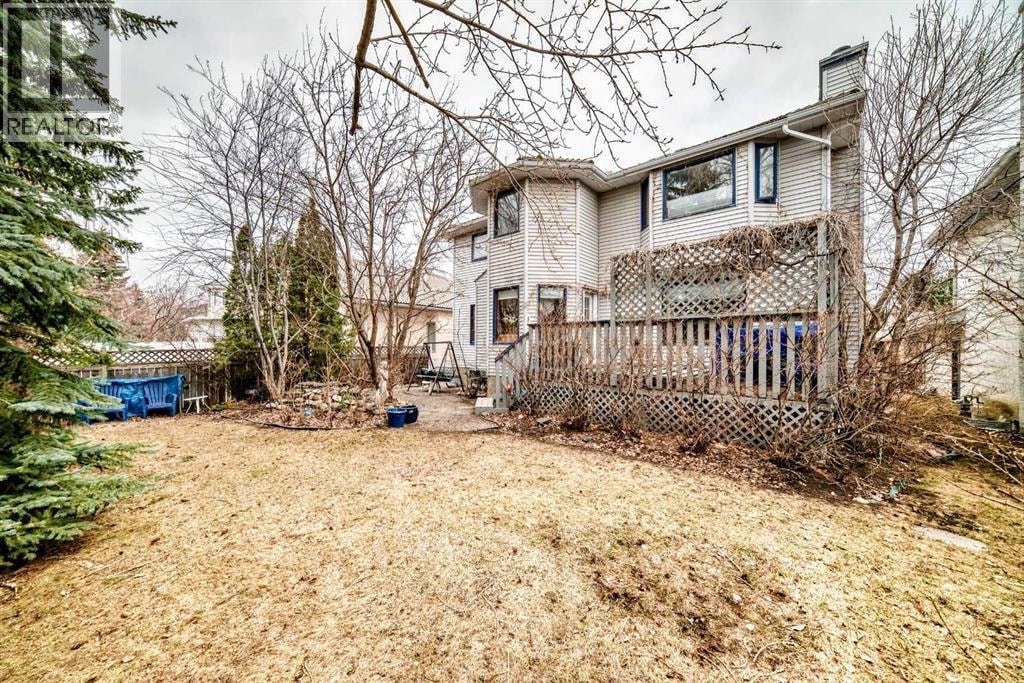 219 Hawkstone Close NW — photo 7