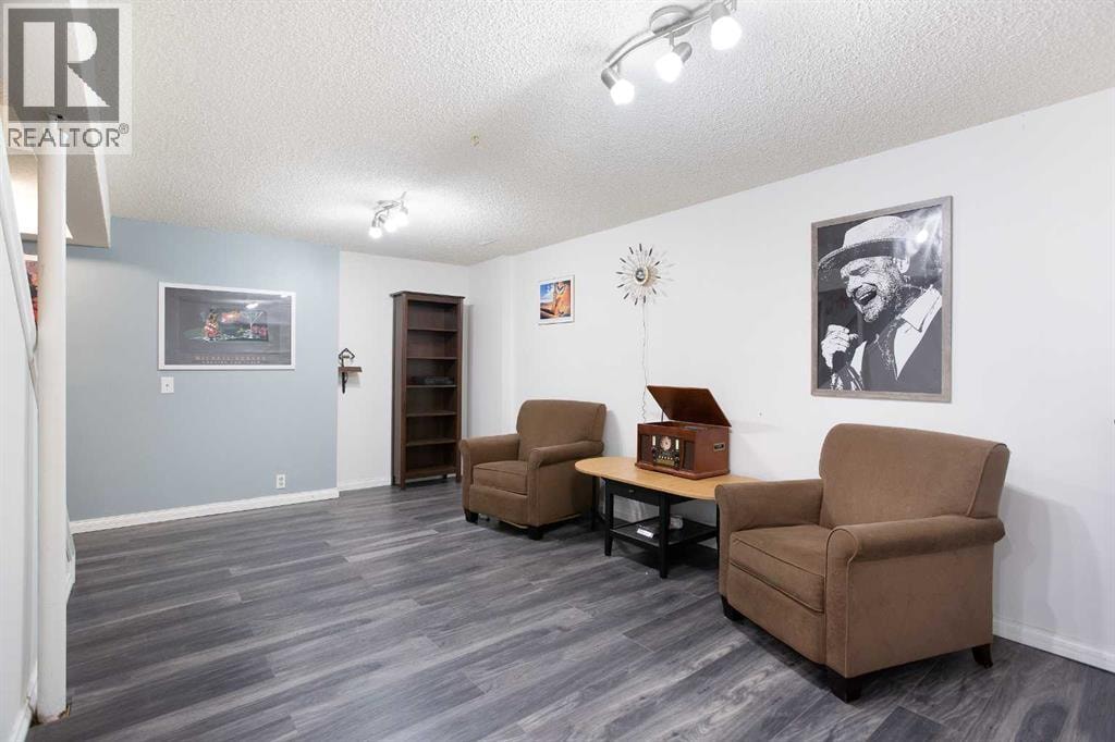 81, 630 Sabrina Road SW — photo 22