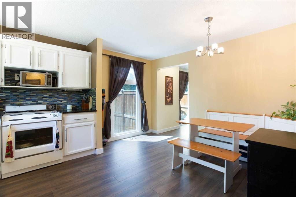 81, 630 Sabrina Road SW — photo 3