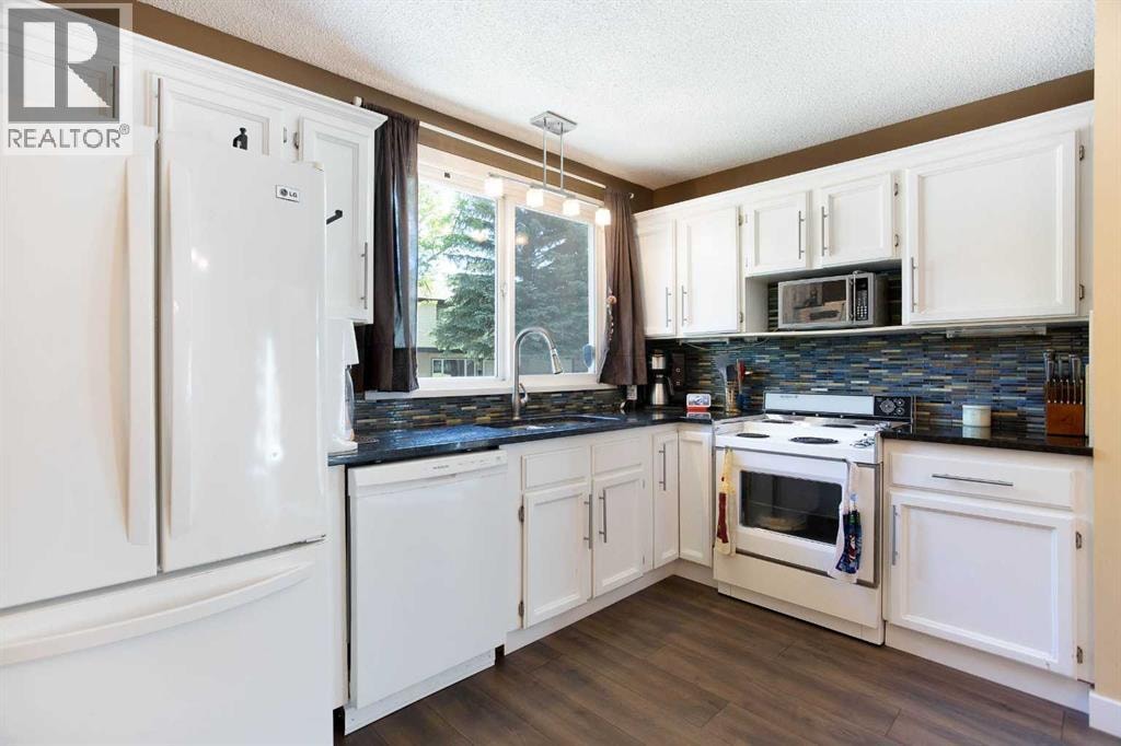 81, 630 Sabrina Road SW — photo 4