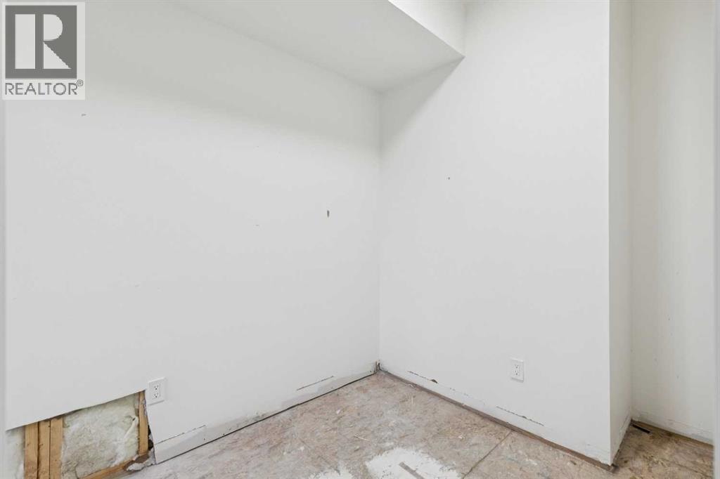 305, 156 Park Street — photo 14