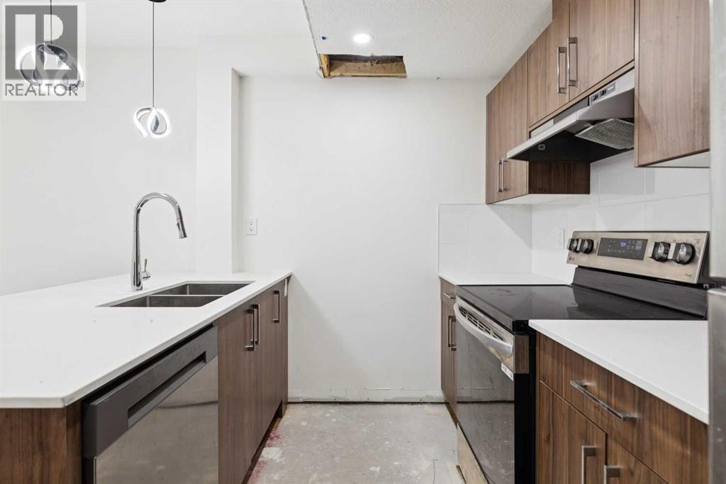 305, 156 Park Street — photo 7