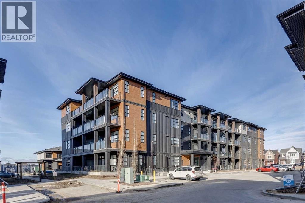 2302, 55 Lucas Way NW — photo 2