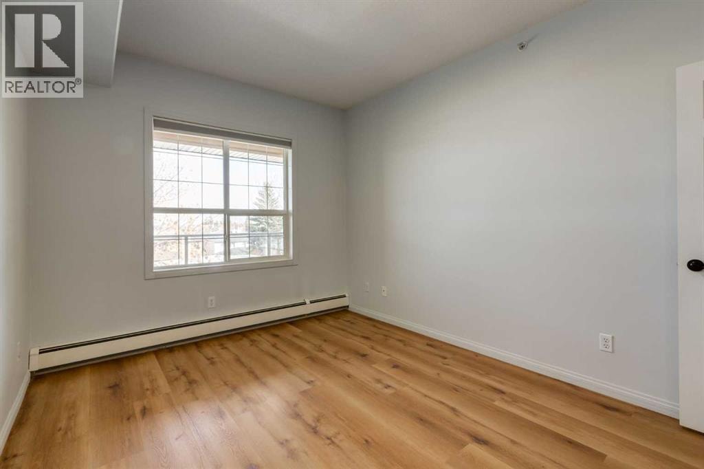 304, 1919 31 Street SW — photo 17