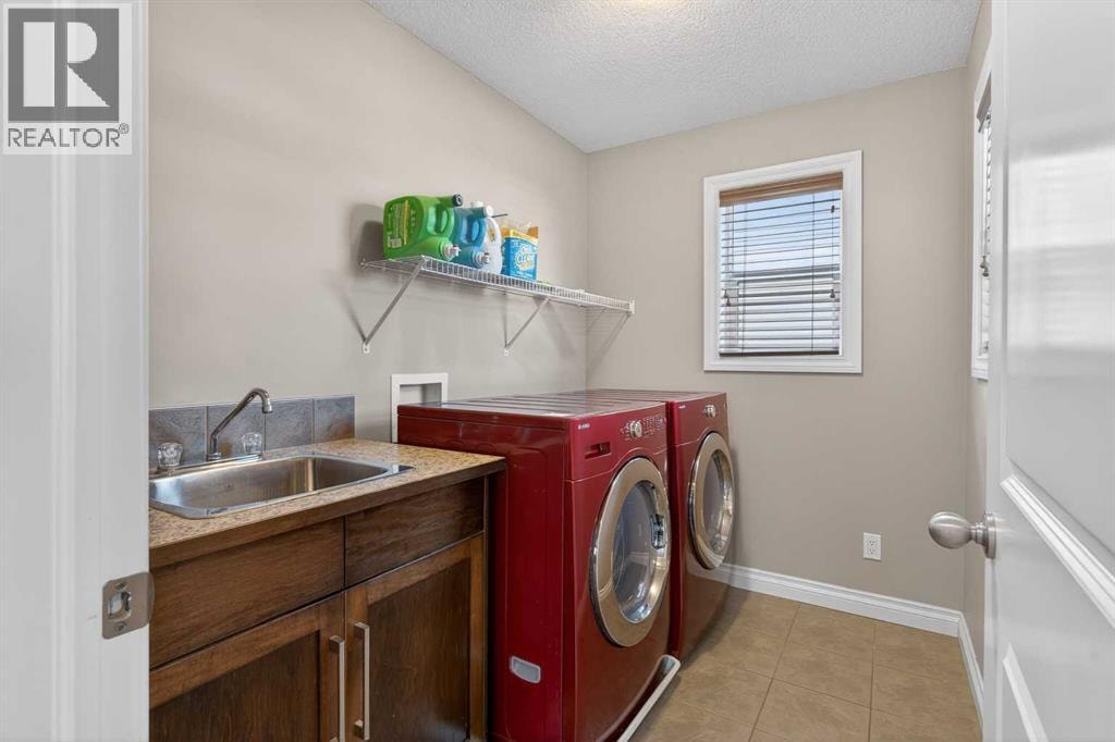 159 Sherwood Crescent NW — photo 35