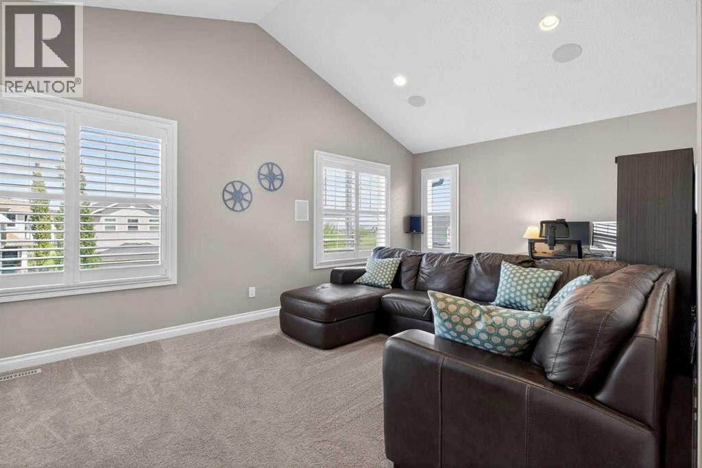 159 Sherwood Crescent NW — photo 32