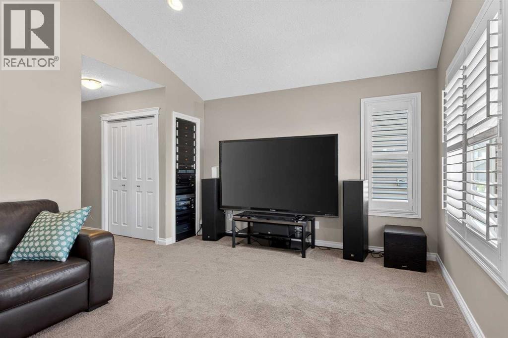 159 Sherwood Crescent NW — photo 33