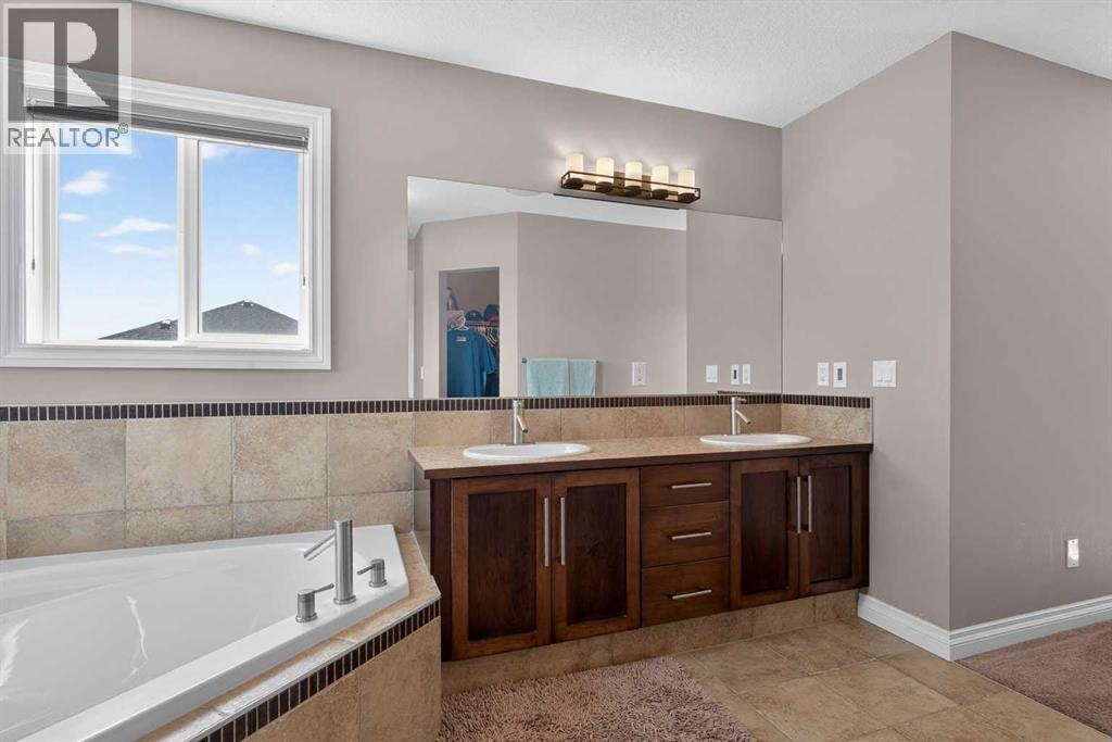 159 Sherwood Crescent NW — photo 24