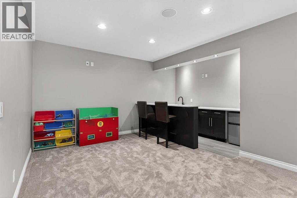 159 Sherwood Crescent NW — photo 38