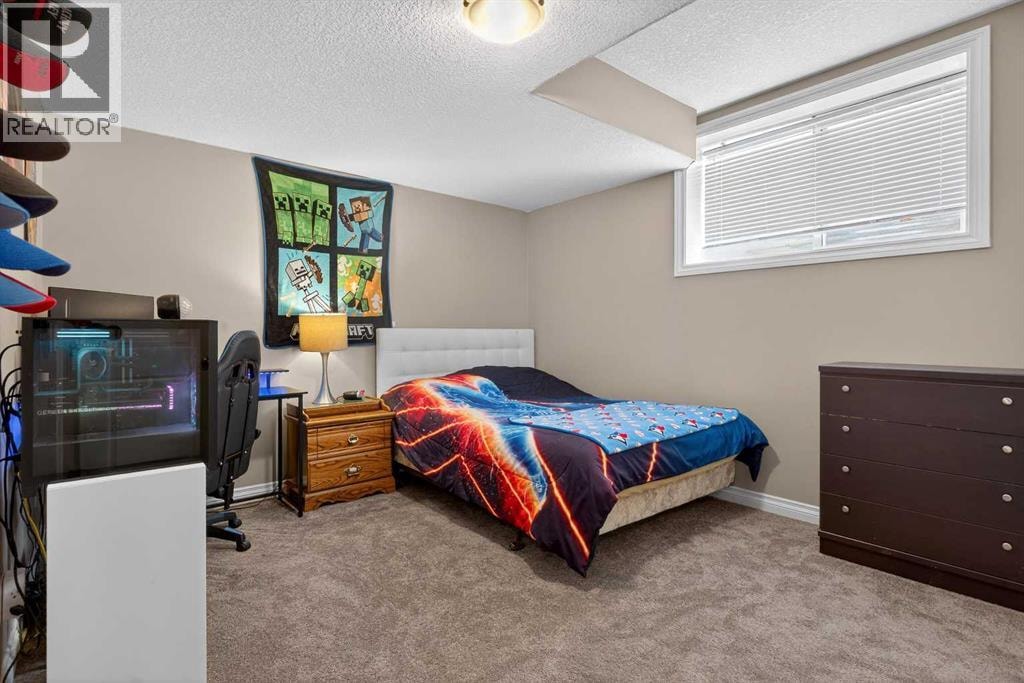159 Sherwood Crescent NW — photo 41