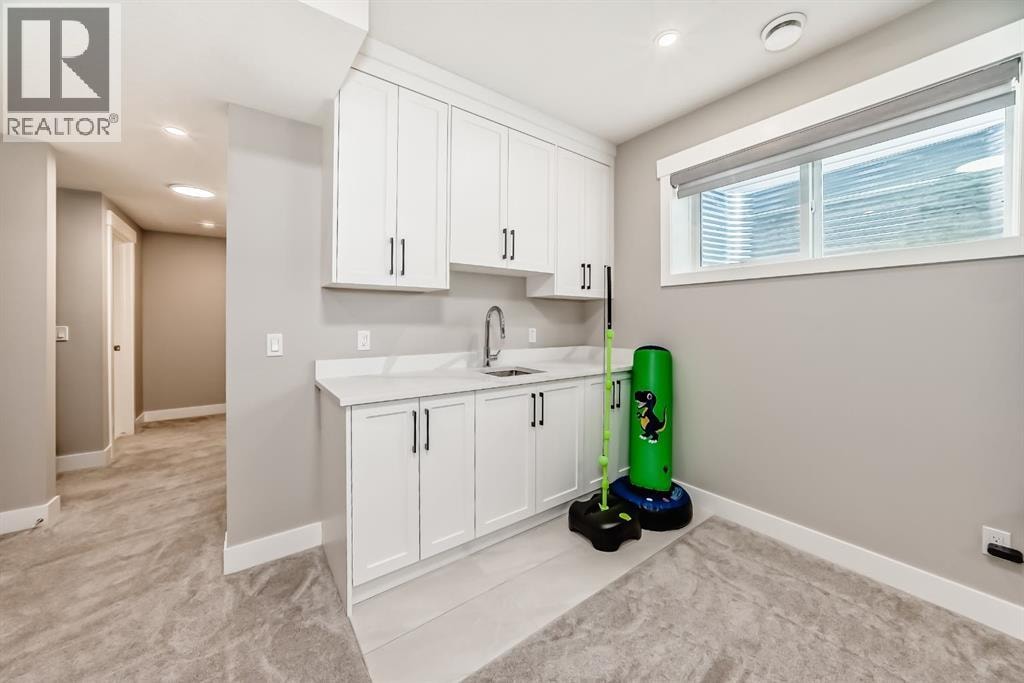 80 Vantage Drive — photo 34