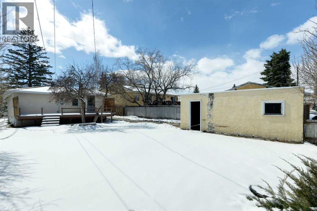 8312 47 Avenue NW — photo 3