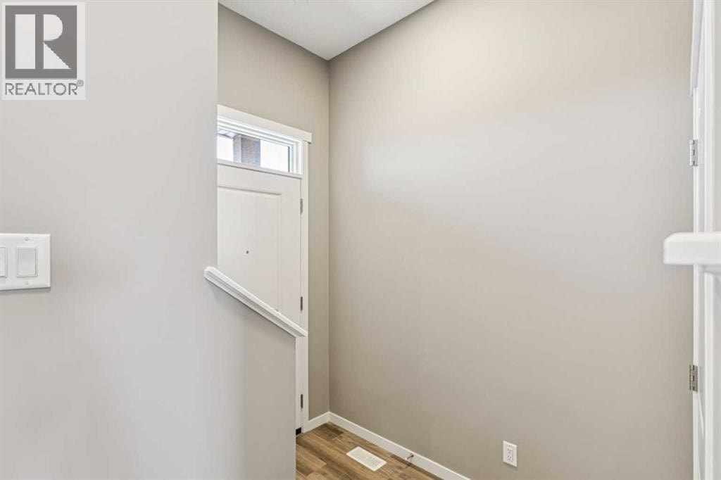 13 Hotchkiss Road SE — photo 2