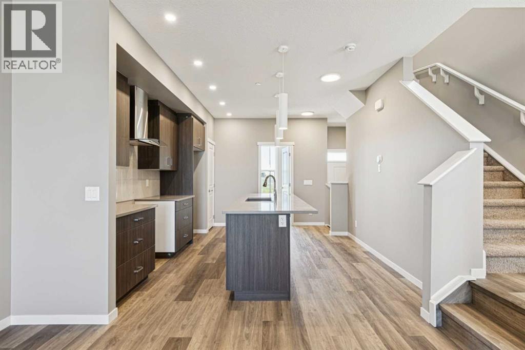 13 Hotchkiss Road SE — photo 3