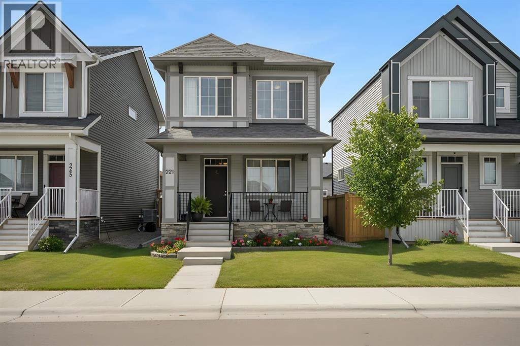 221 Ellen Way