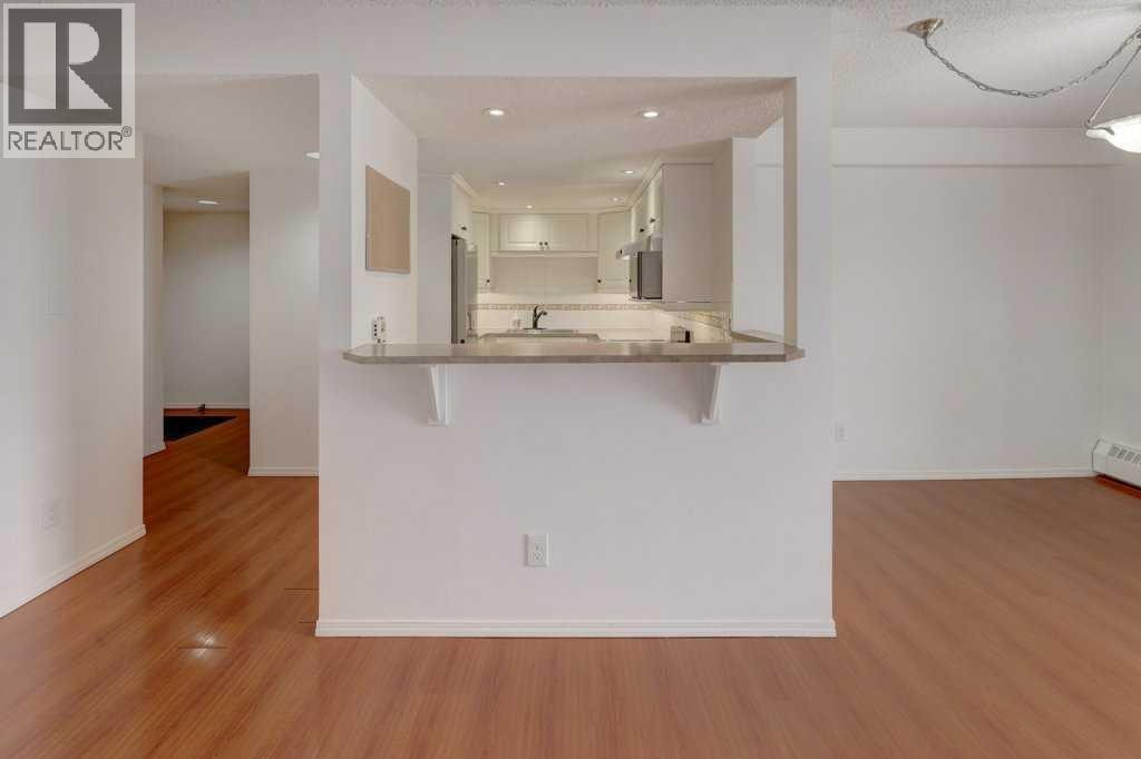811, 8604 48 Avenue NW — photo 4