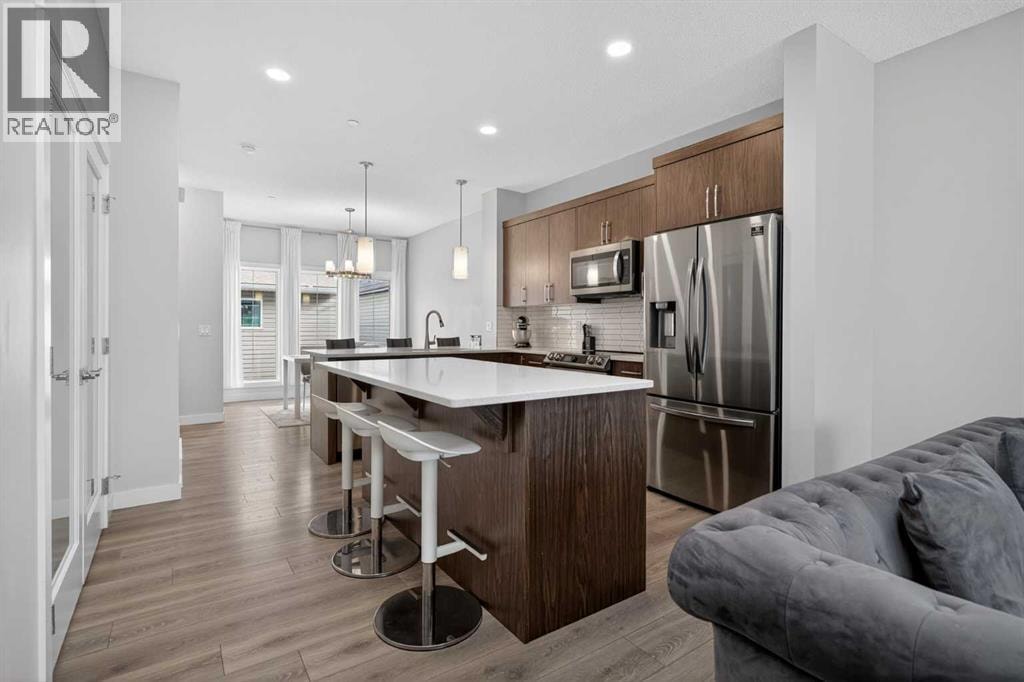 226 148 Avenue NW — photo 4