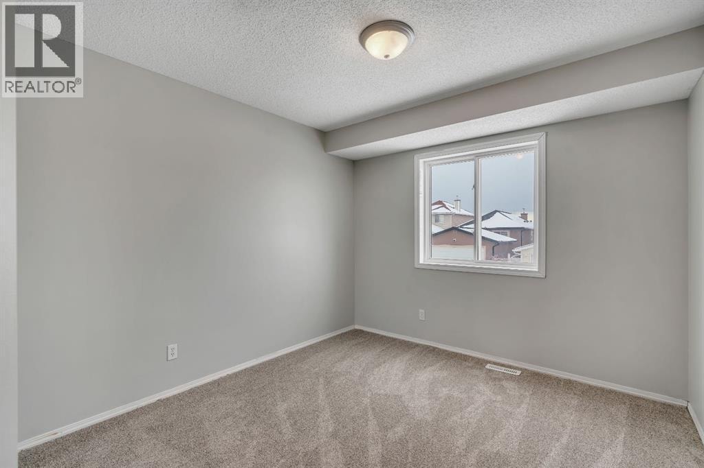 41 Saddlefield Drive NE — photo 32