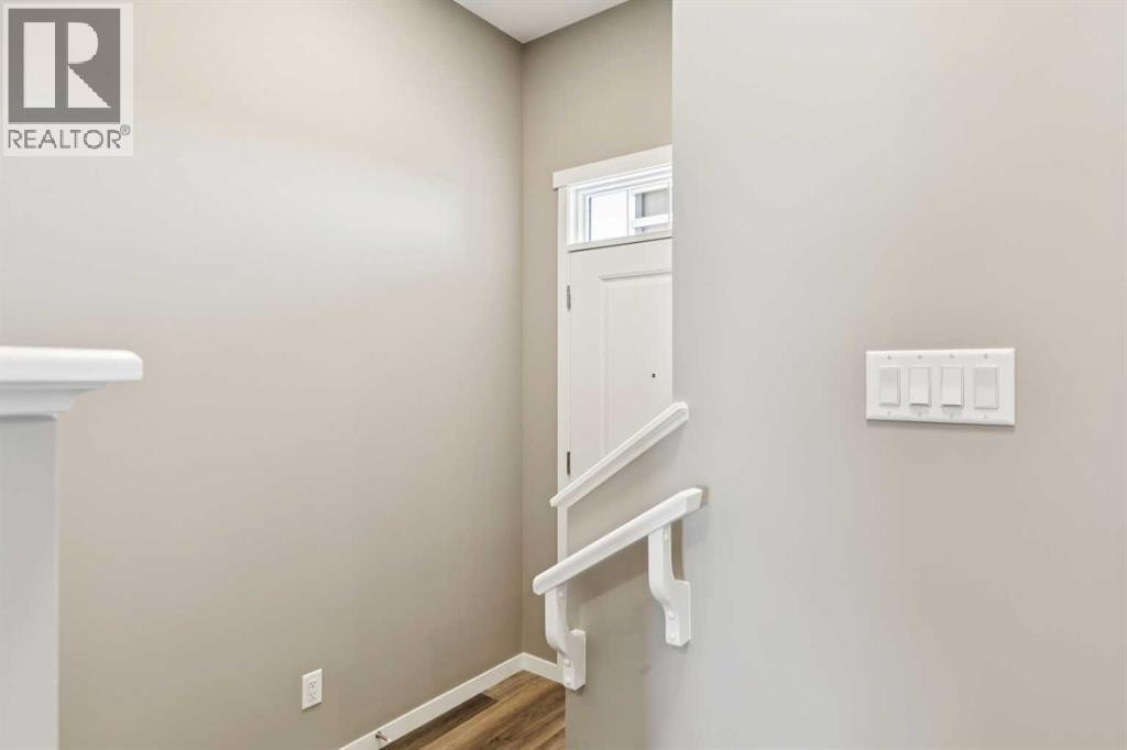 25 Hotchkiss Road SE — photo 3