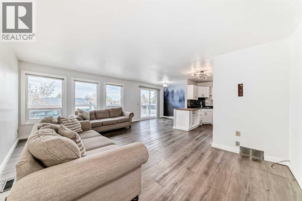 6824 Temple Drive NE — photo 16