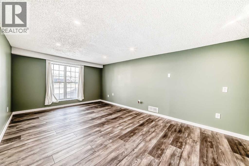 6824 Temple Drive NE — photo 26