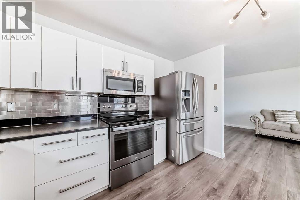 6824 Temple Drive NE — photo 8