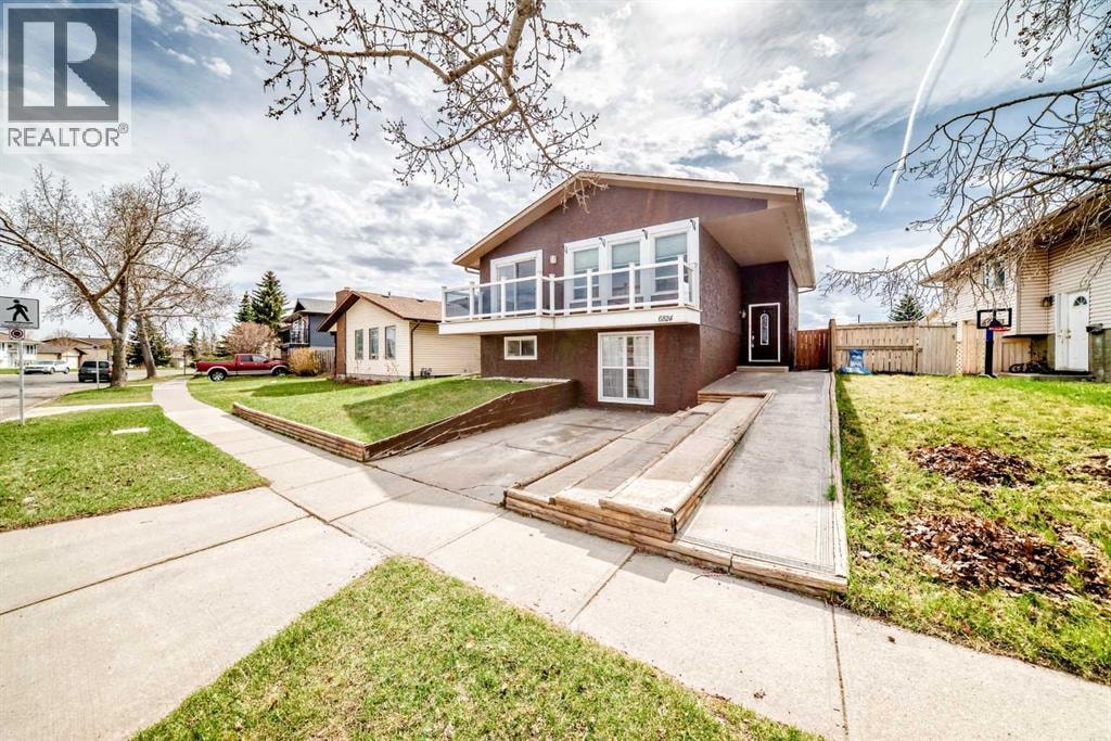 6824 Temple Drive NE — photo 2