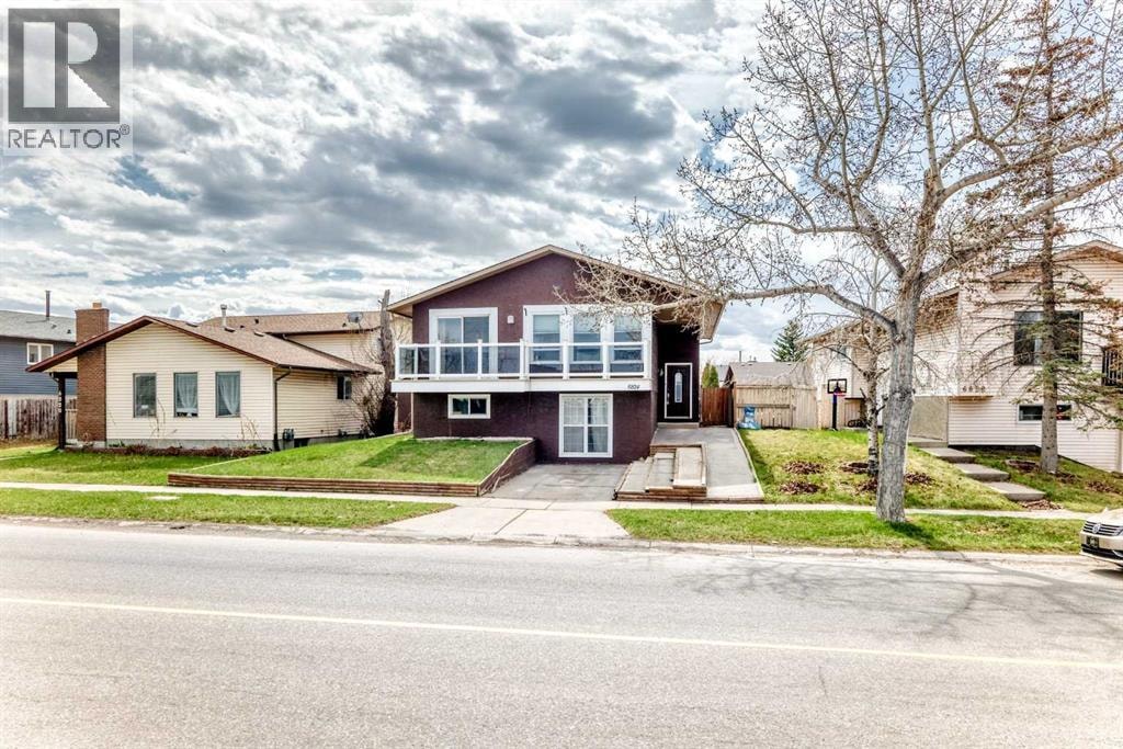 6824 Temple Drive NE — photo 3