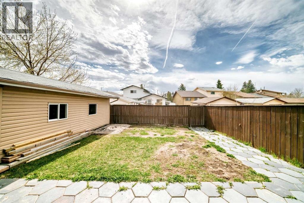 6824 Temple Drive NE — photo 42