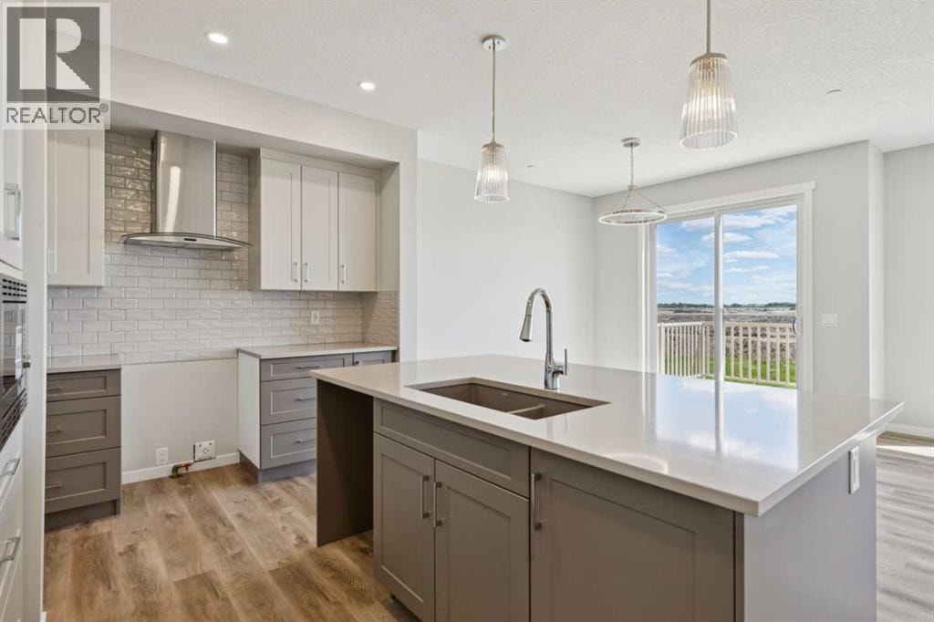 374 Hotchkiss Manor SE — photo 4