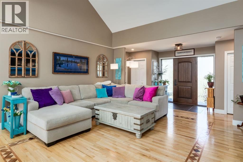 363 Wild Rose Close — photo 7