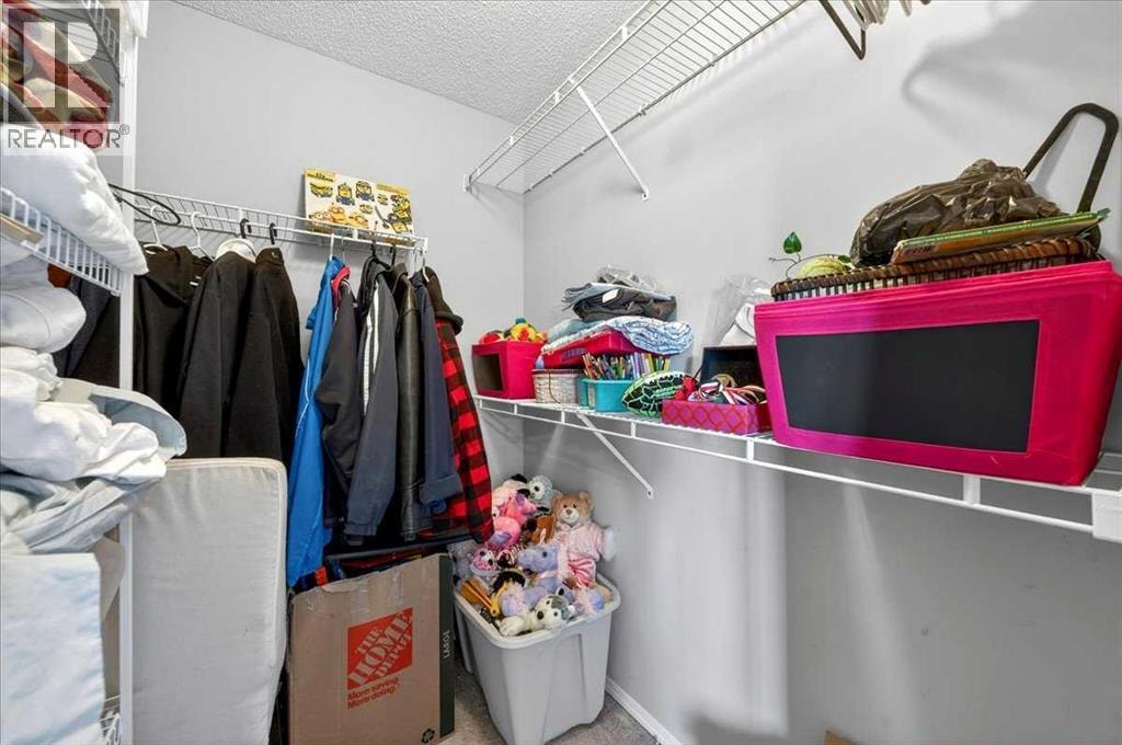15 Cedarview Mews SW — photo 27