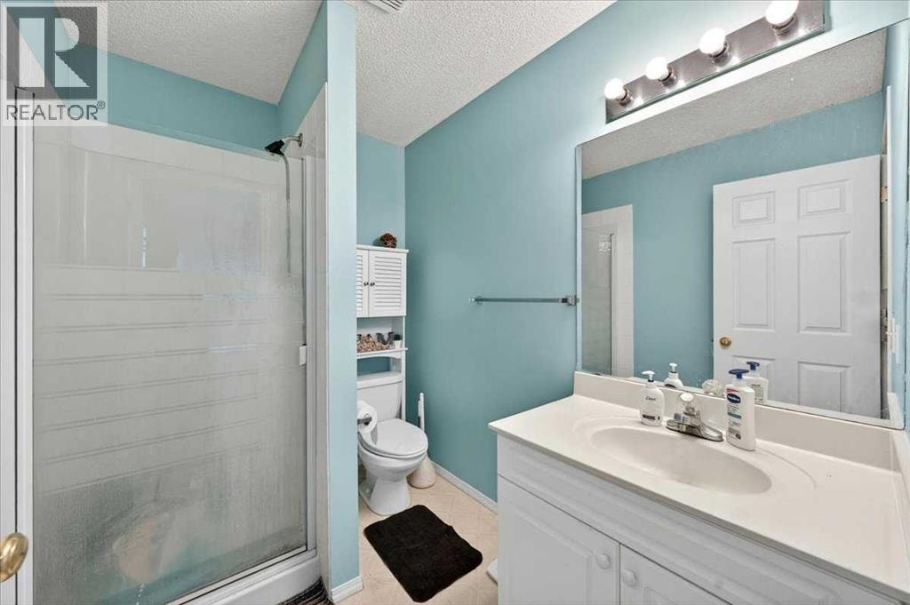 15 Cedarview Mews SW — photo 26