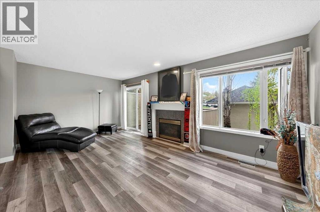 15 Cedarview Mews SW — photo 18