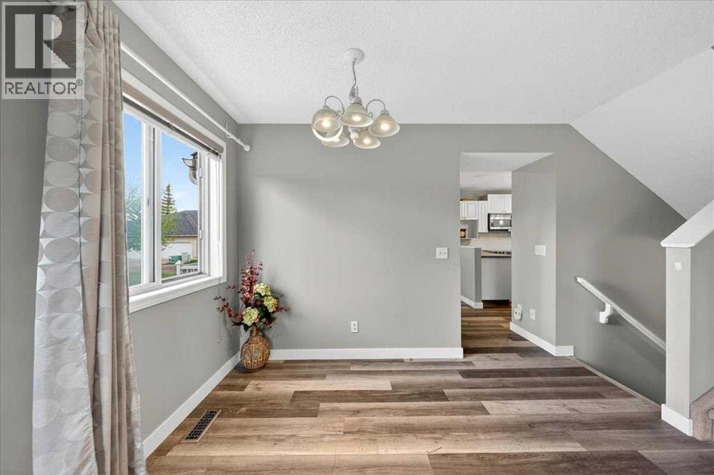 15 Cedarview Mews SW — photo 16