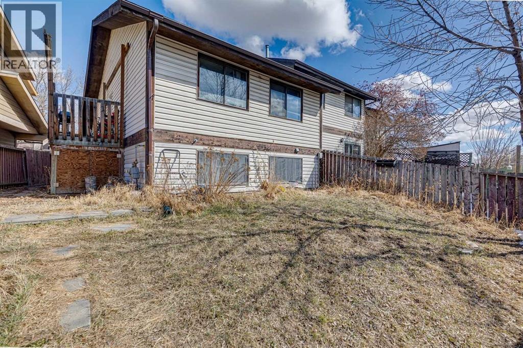 28 Templegreen Bay NE — photo 29