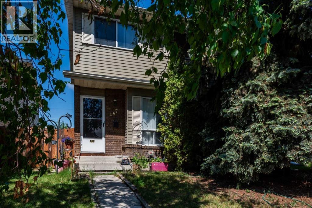 167 Erin Mount Place SE — photo 2