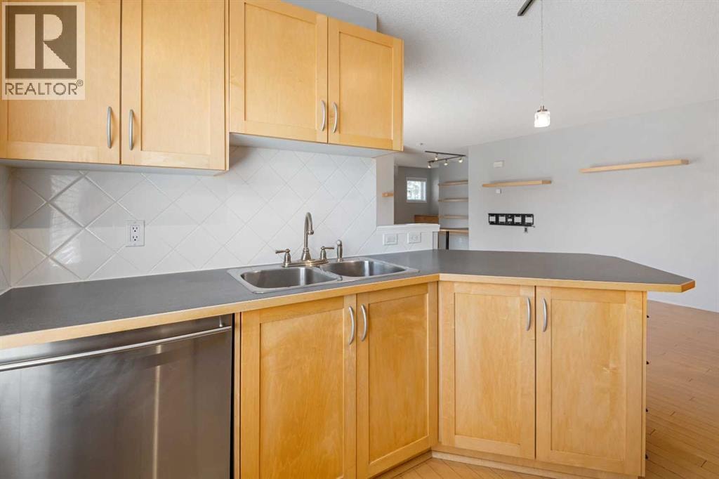 2504, 7171 Coach Hill Road — photo 23