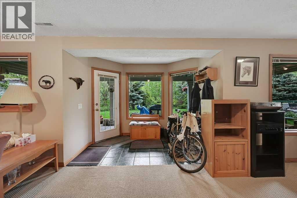 158 Valley Glen Heights NW — photo 36