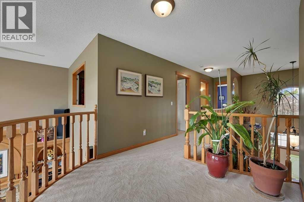 158 Valley Glen Heights NW — photo 20