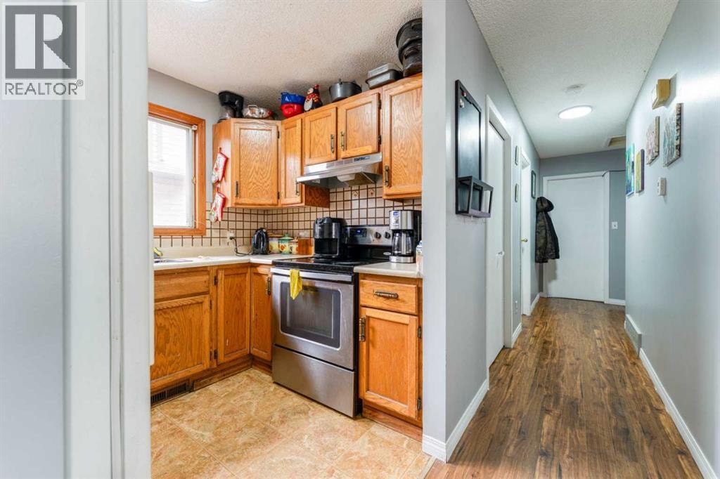 6087 Martingrove Road NE — photo 14