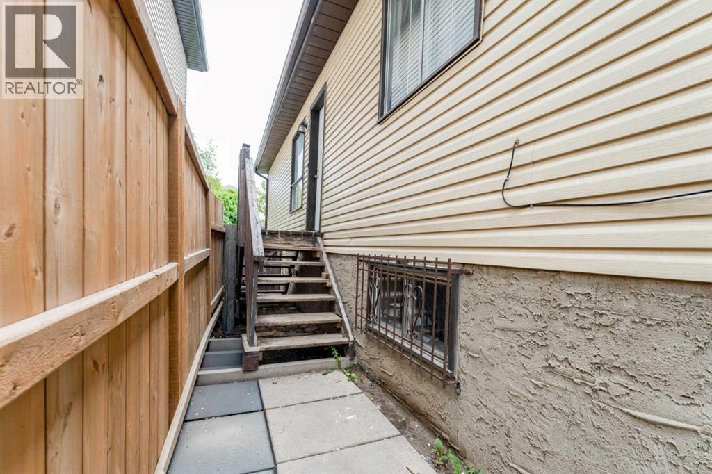 6087 Martingrove Road NE — photo 22