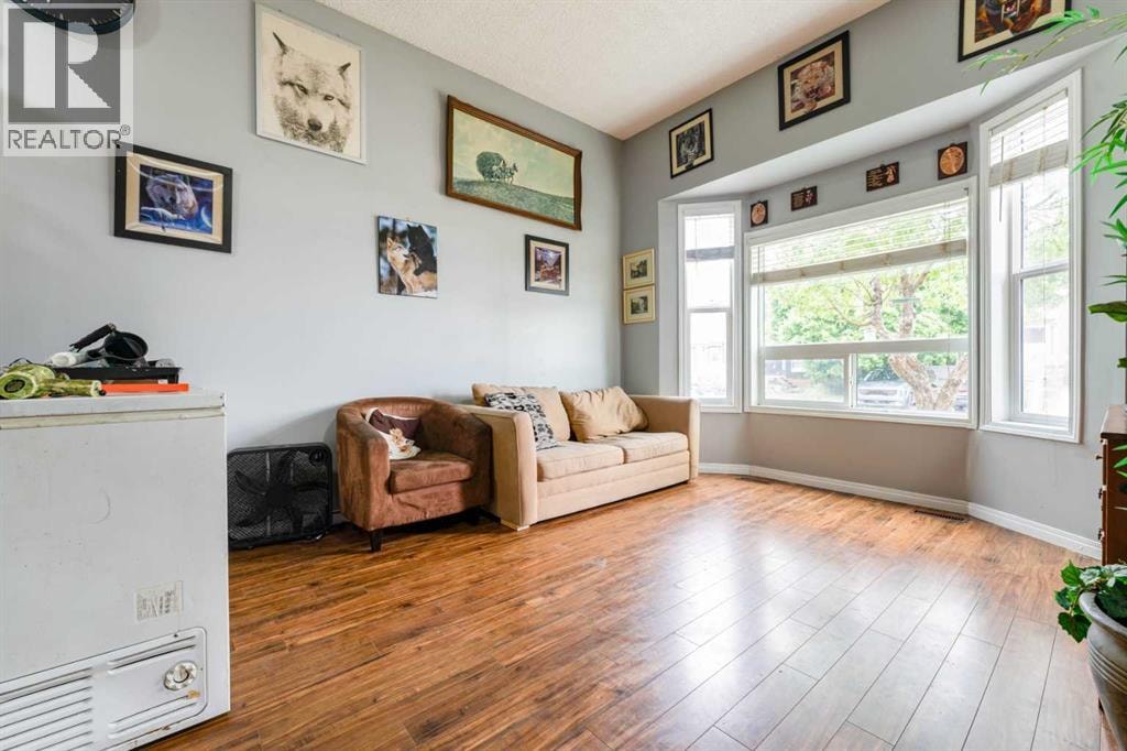 6087 Martingrove Road NE — photo 3